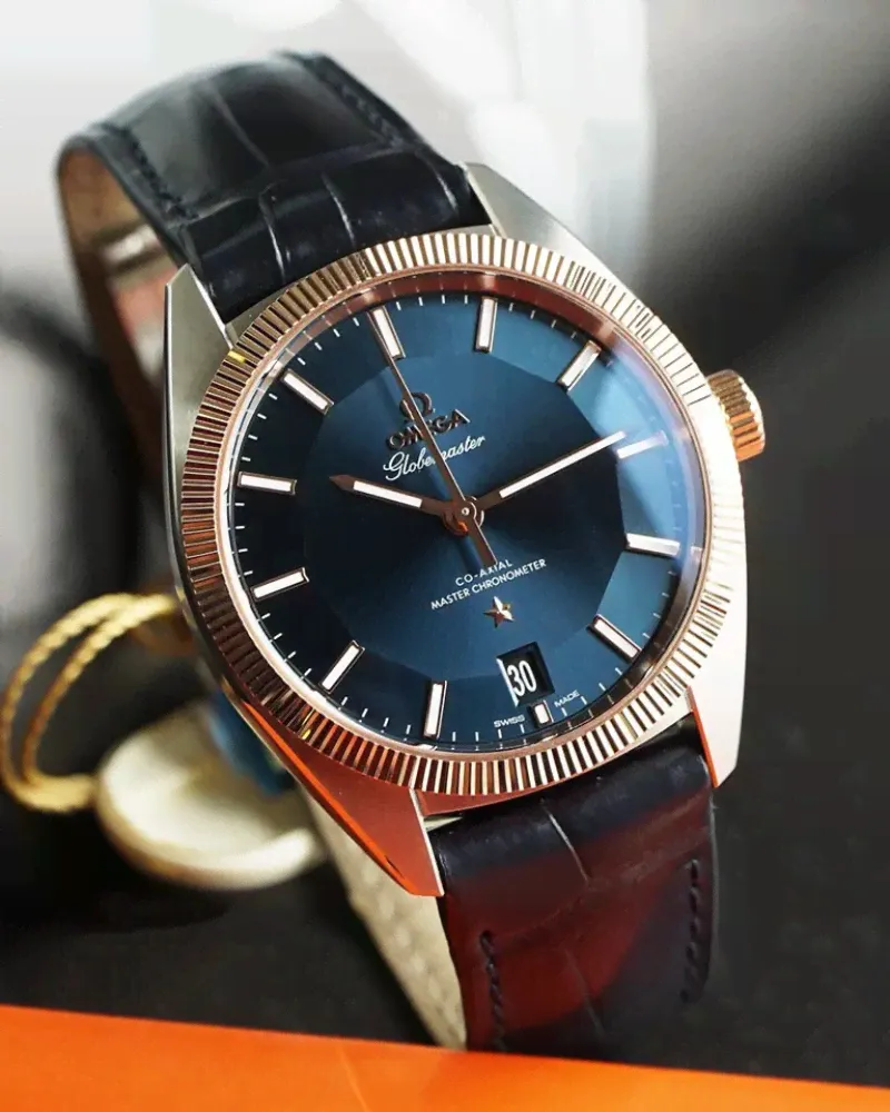 Часы Omega Constellation Globemaster-3