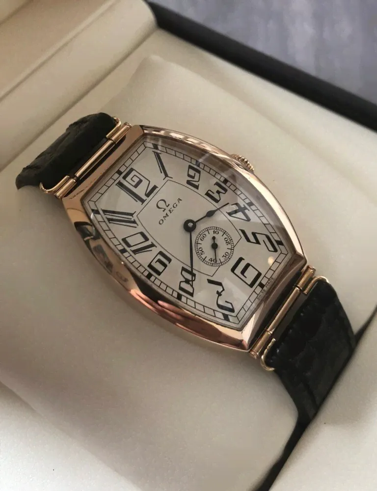 Золотые Omega Petrograd Museum Collection-0